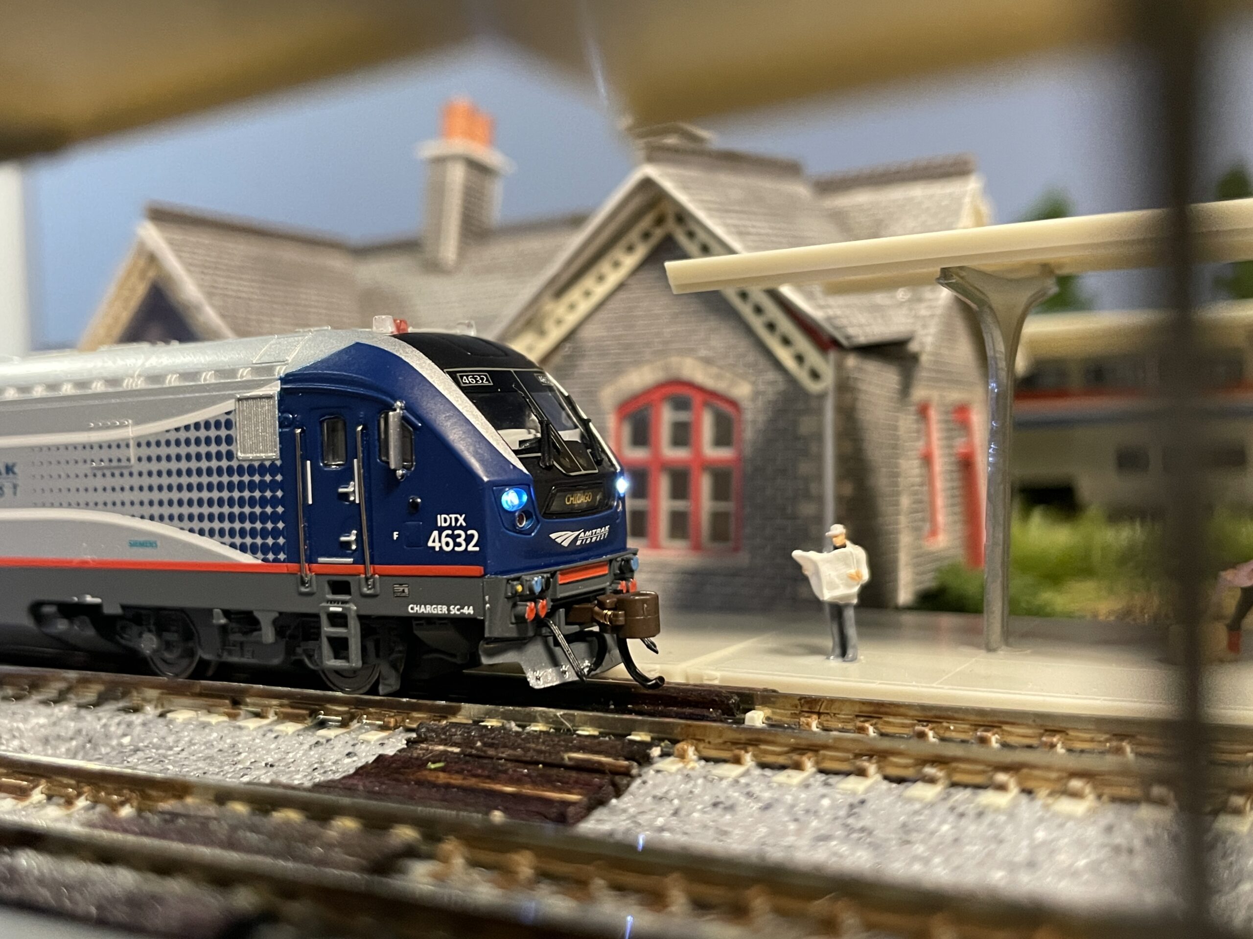 New on the Layout – Bachmann SC-44 Charger